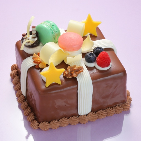 プレゼントケーキ